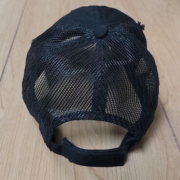 "WORKING NINE TO WINE" BLACK DISTRESSED SNAPBACK TRUCKER HAT - Picture 3 of 8